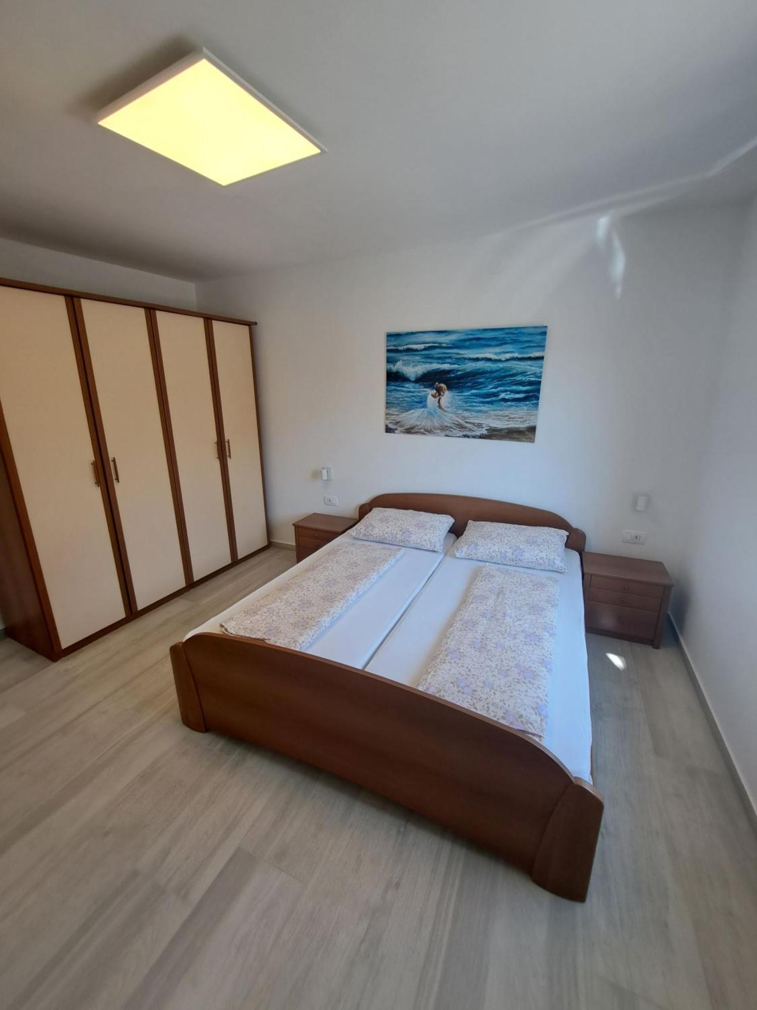 Apartmani Totic Malinska Eksteriør billede