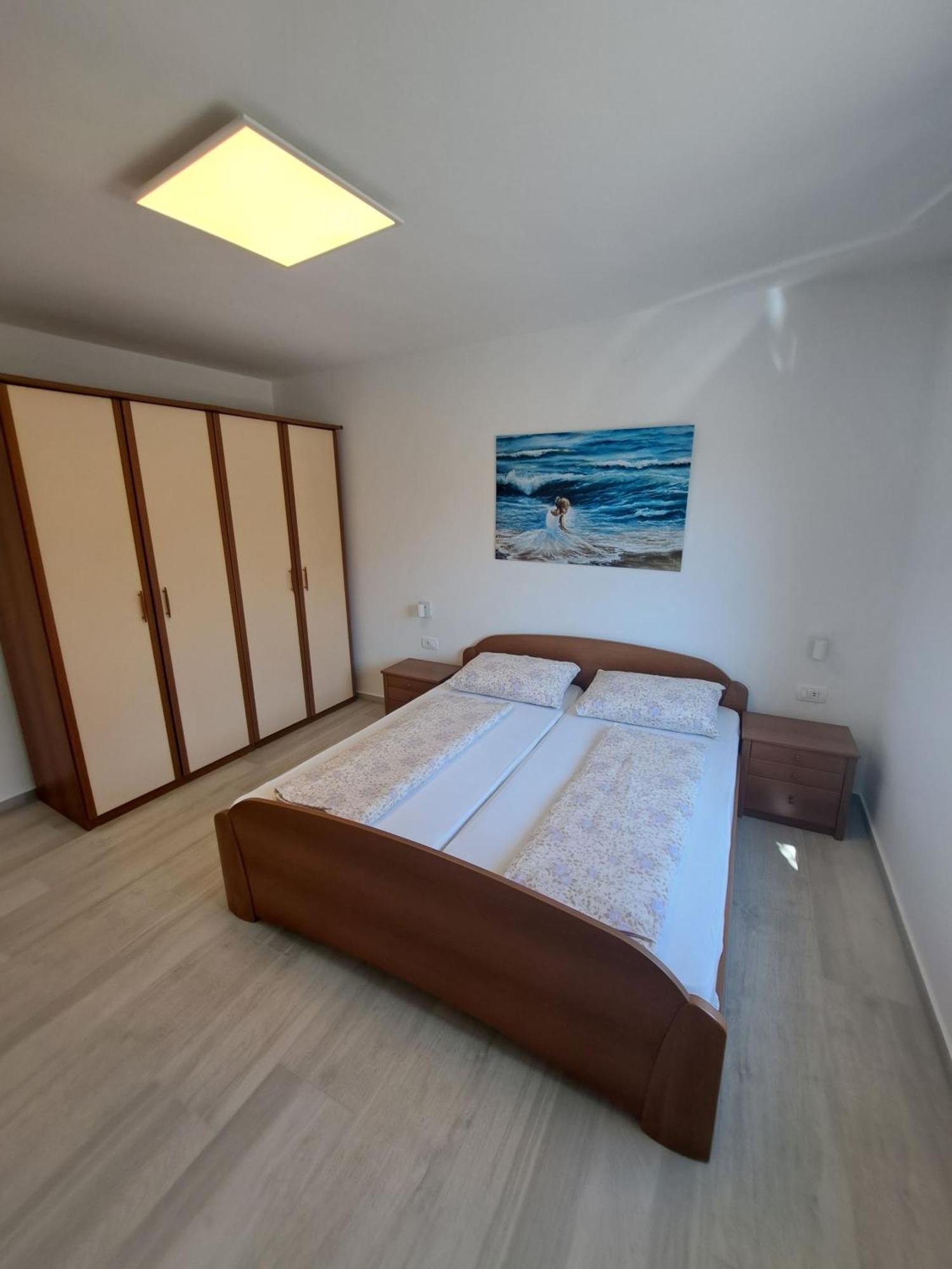 Apartmani Totic Malinska Eksteriør billede